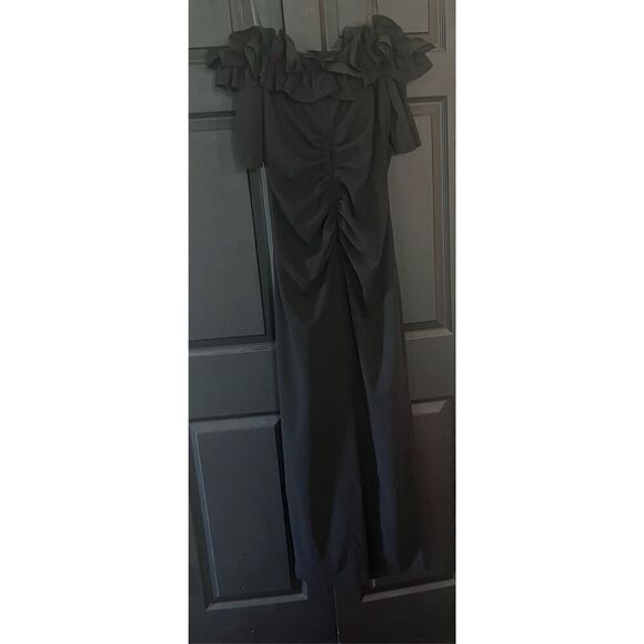 Xscape Women's Long Off The Shoulder Scuba Crepe Dress - Picture 4 of 8